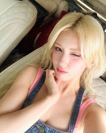 Womenk pop page leaked private photo uncensored HD quality