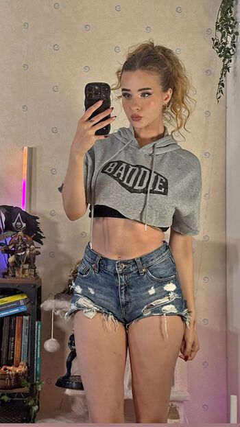Yaboielina page leaked private photo uncensored HD quality