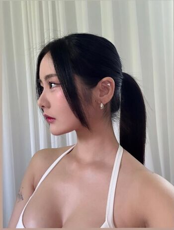 Yeo po girl leaked private photo uncensored HD quality
