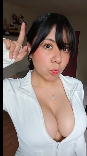 Yeyelizx leaked private photo uncensored HD quality