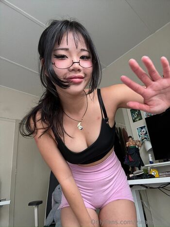 Yinahomefi leaked private photo uncensored HD quality