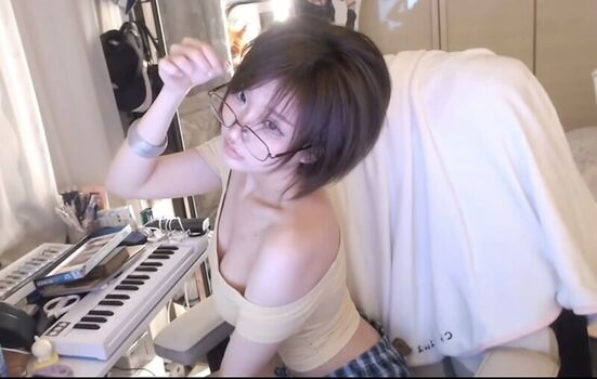 Yurasweb leaked private photo uncensored HD quality