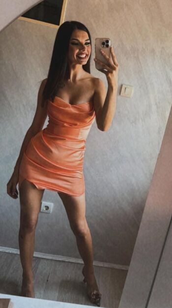 Zahtevi leaked private photo uncensored HD quality