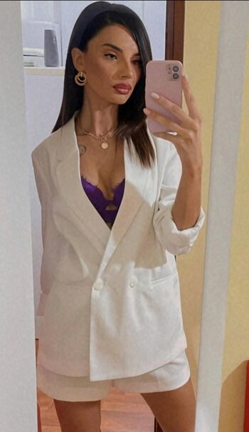 Zahtevi leaked private photo uncensored HD quality