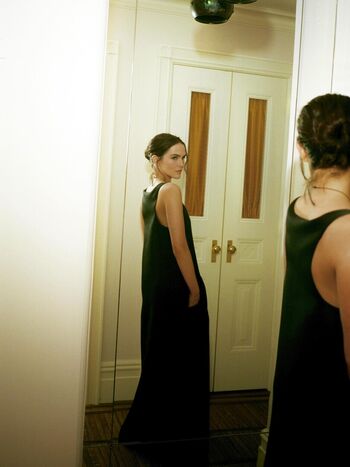 Zoey deutch page leaked private photo uncensored HD quality
