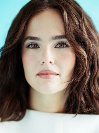 Zoey deutch leaked private photo uncensored HD quality